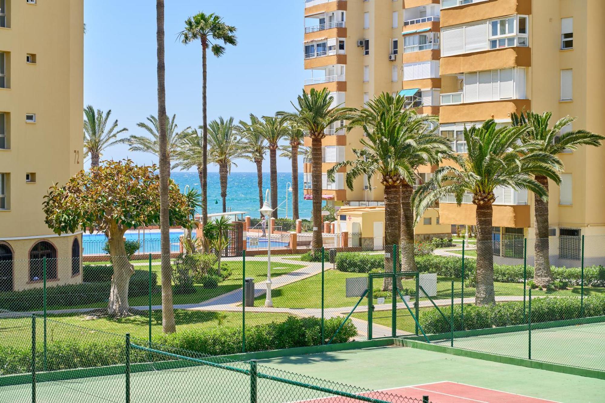 Apartamento Primera Linea Playa Algarrobo Costa Exterior foto
